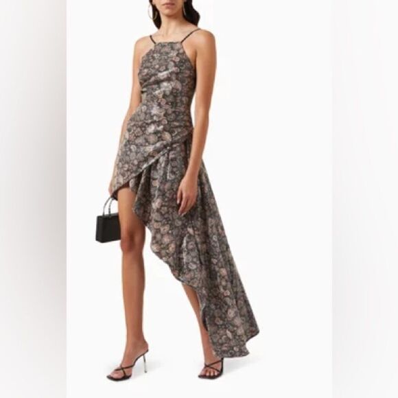 Elliatt Agrarian Ruffle Halterneck Dress - Picture 1 of 12